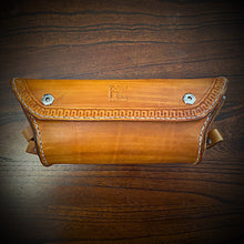 Load image into Gallery viewer, Leather Dye, Indian tan color.