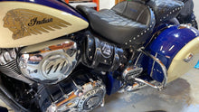 Load image into Gallery viewer, Heat Shield - Custom Art, double Pouch, fits Indian Chief, Chieftain, Springfield and Roadmaster