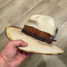 Load image into Gallery viewer, Alligator Hunter Hat