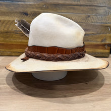 Load image into Gallery viewer, Alligator Hunter Hat
