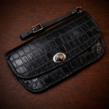 Load image into Gallery viewer, Clutch - Genuine American Alligator, Black