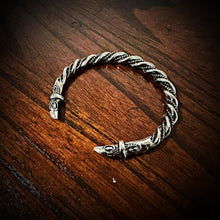 Load image into Gallery viewer, Raven Head Viking Bracelet Twisted Antiqued Metal Design