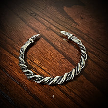 Load image into Gallery viewer, Raven Head Viking Bracelet Twisted Antiqued Metal Design