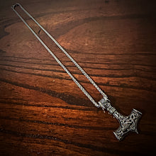 Load image into Gallery viewer, Mjölnir Pendant Necklace With Woven Relief