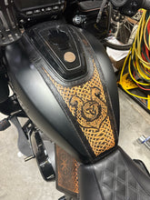 Load image into Gallery viewer, Tank Bib - Fits Indian Challenger and Pursuit Custom Art, Black