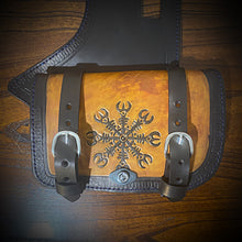 Load image into Gallery viewer, Heat Shield - Custom Art, double Pouch, fits Indian Chief, Chieftain, Springfield and Roadmaster 2 Tone Leather