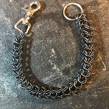 Load image into Gallery viewer, Chainmail Chain - Box Weave - Black