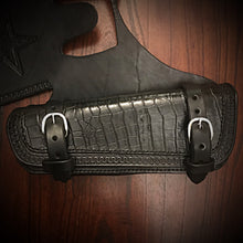 Load image into Gallery viewer, Heat Shield for Indian Scout Motorcycles with 1920/Tractor Seat, Double Pouch, Alligator Print