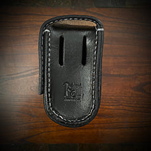 Load image into Gallery viewer, Motorcycle Windshield Bag, Large Bison