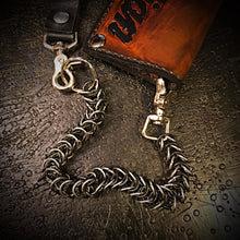 Load image into Gallery viewer, Chainmail Chain - Box Weave - Black &amp; Steel