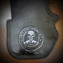 Load image into Gallery viewer, Heat shield for Harley Davidson, with pouch, Black, Custom Art