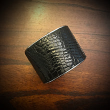 Load image into Gallery viewer, Bracelet- Genuine American Alligator - Black