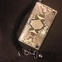 Load image into Gallery viewer, Chainmail Chain - Box Weave - Black