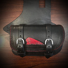 Load image into Gallery viewer, Heat Shield - Custom Art, double Pouch, fits Indian Chief, Chieftain, Springfield and Roadmaster